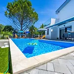 Nina Malinska 150m From The Beach, Swimming Pool ונטאצ'יצ'י