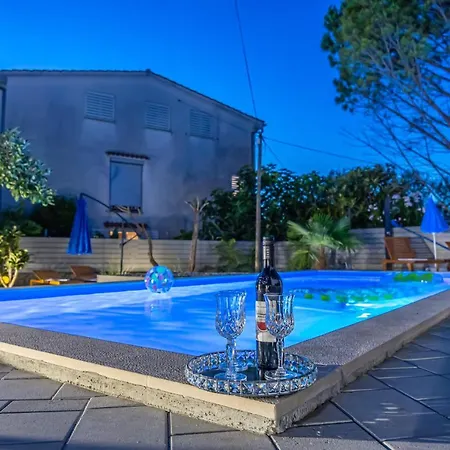 Nina Malinska 150m From The Beach, Swimming Pool *