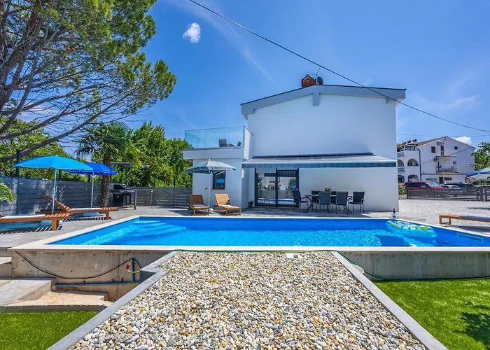 Nina Malinska 150m From The Beach, Swimming Pool * ונטאצ'יצ'י