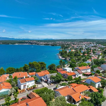 Nina Malinska 150m From The Beach, Swimming Pool Villa *