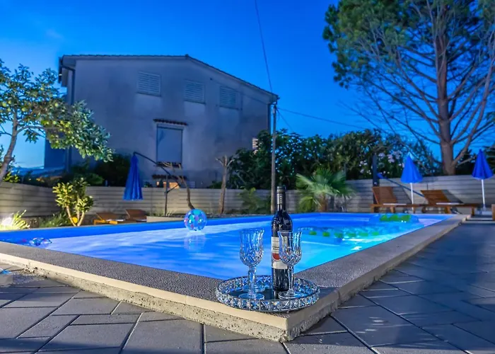 Nina Malinska 150m From The Beach, Swimming Pool *