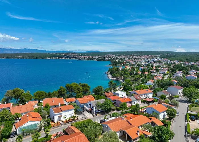 Nina Malinska 150m From The Beach, Swimming Pool 빌라 *