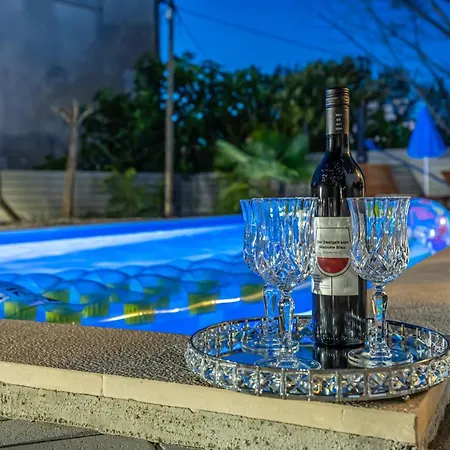 Nina Malinska 150m From The Beach, Swimming Pool *