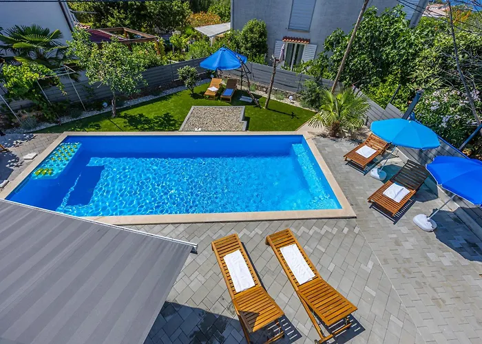 Nina Malinska 150m From The Beach, Swimming Pool Willa Vantacici